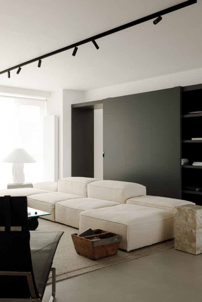 A 270-square-meter flat apartment in Beijing