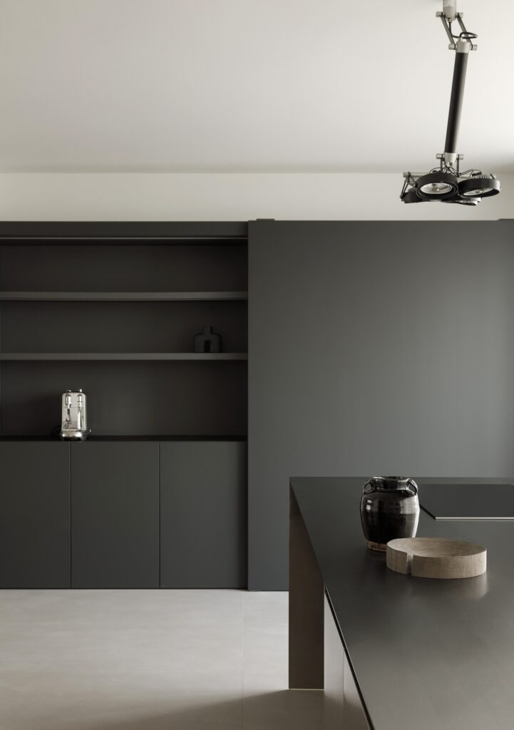 A 270-square-meter flat apartment in Beijing