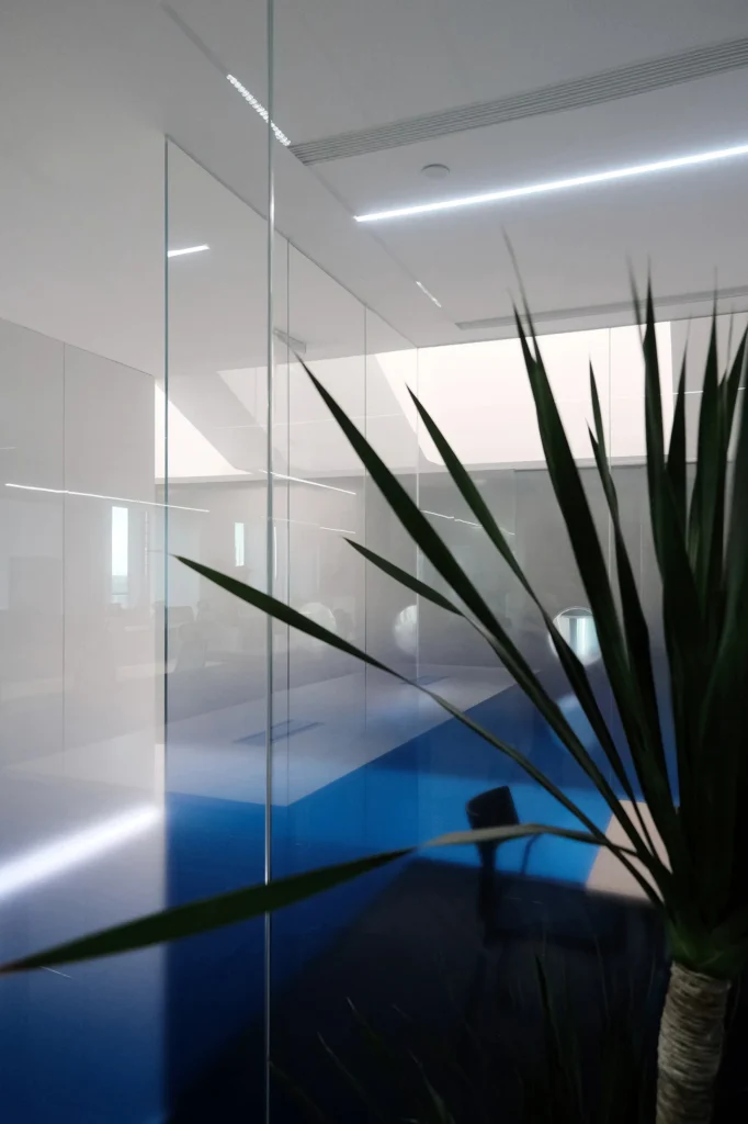 HOMESEE Office Workspace Interior Design office interior case image 10