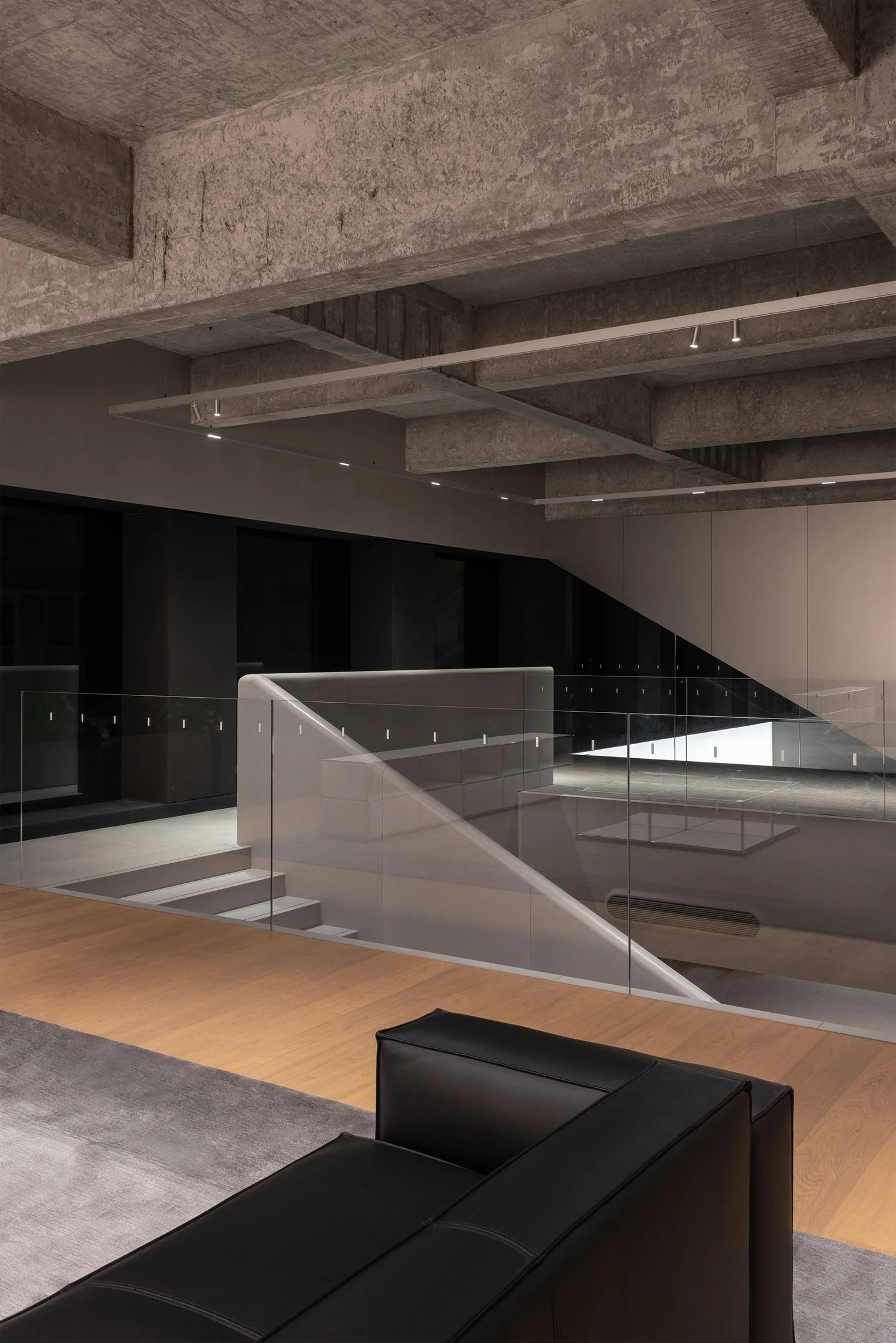 HOMESEE KCLIGHTING New Office Interior Design office interior case image 08