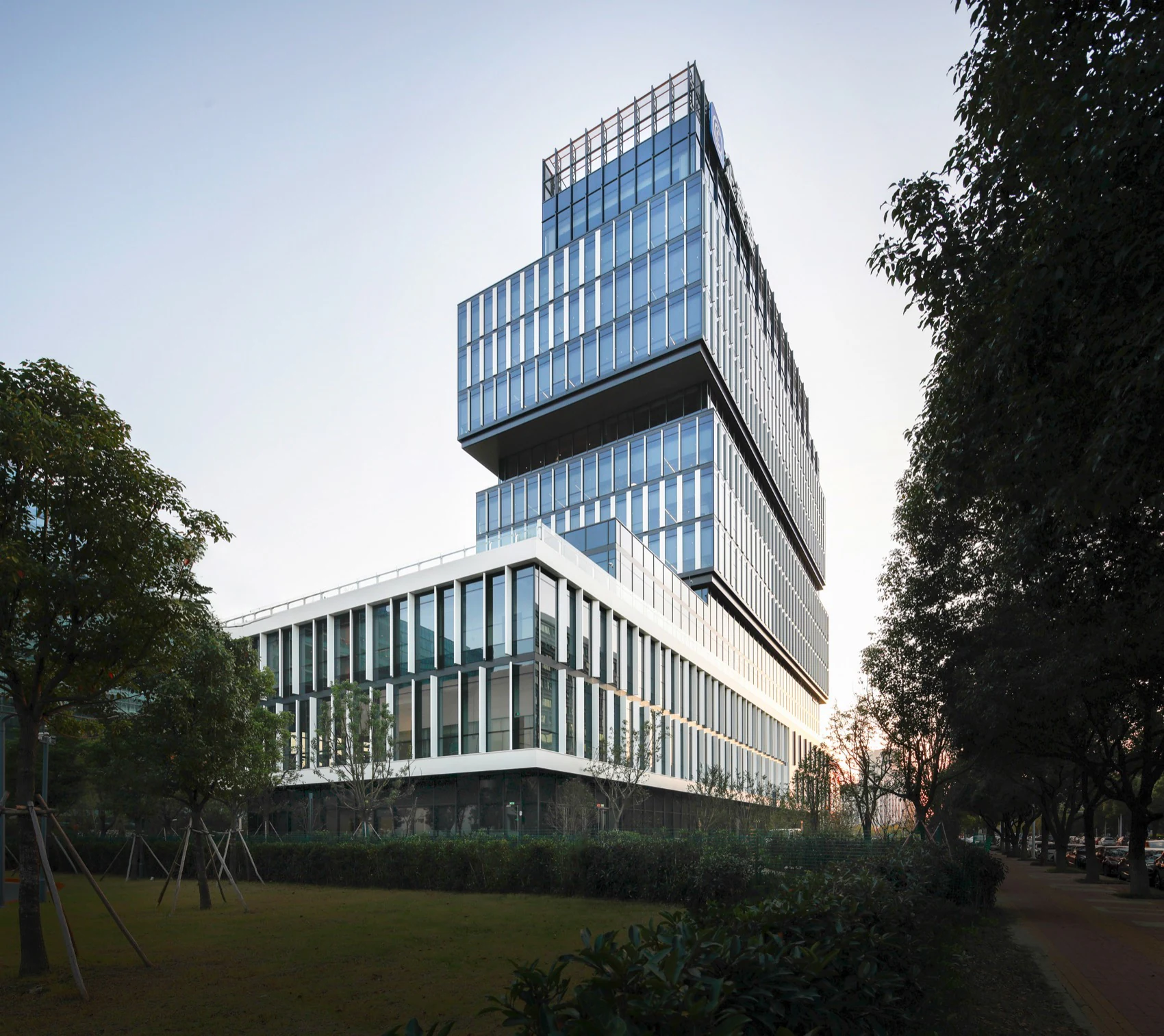 HOMESEE Headquarters Office Building Interior Design office interior case image 07