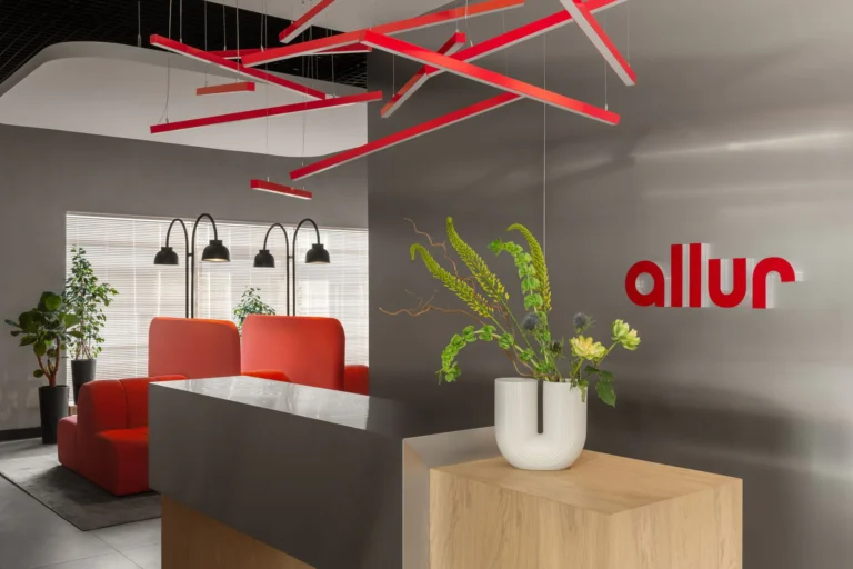 HOMESEE Allur Office Workspace Interior Design