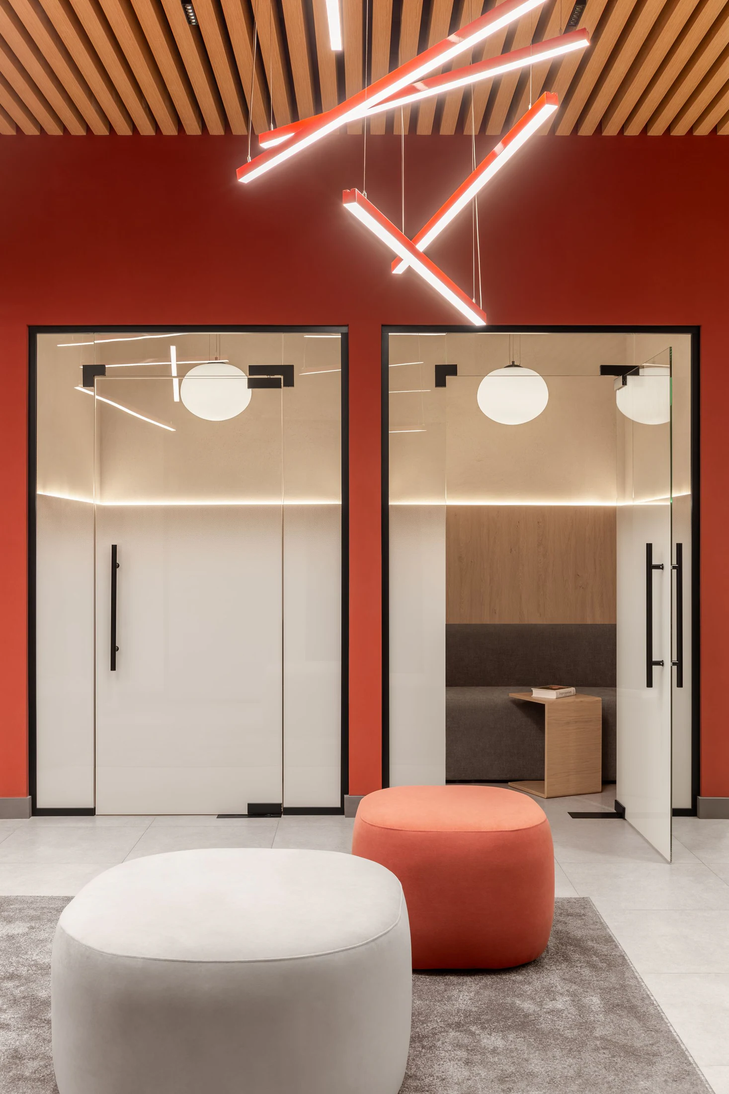HOMESEE Allur Office Workspace Interior Design office interior case image 05