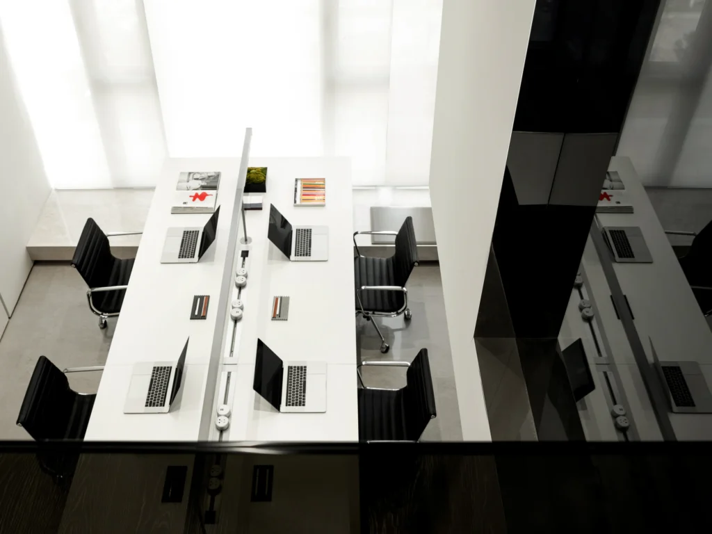 HOMESEE LOFT Workspace Interior Design office interior case image 02