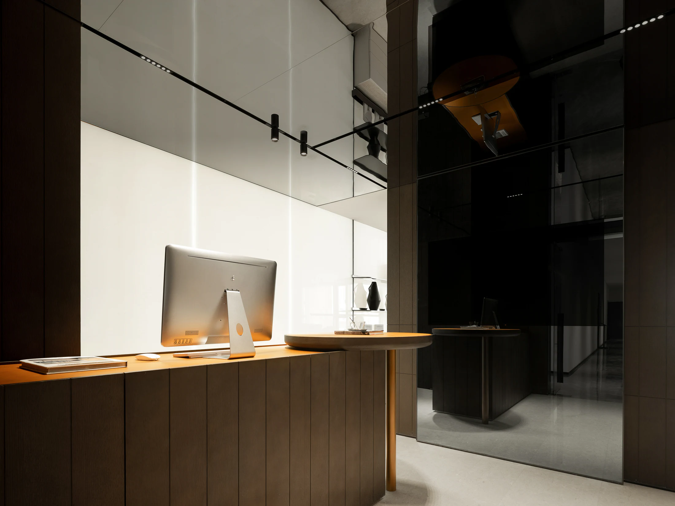 HOMESEE LOFT Workspace Interior Design office interior case image 09