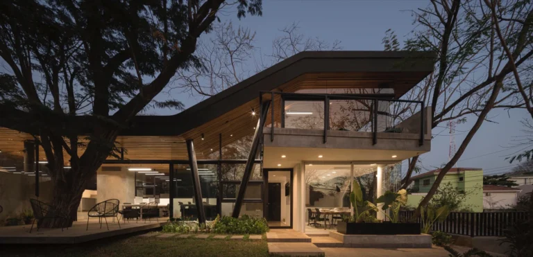 HOMESEE Costa Rica LSD Headquarters Interior Design