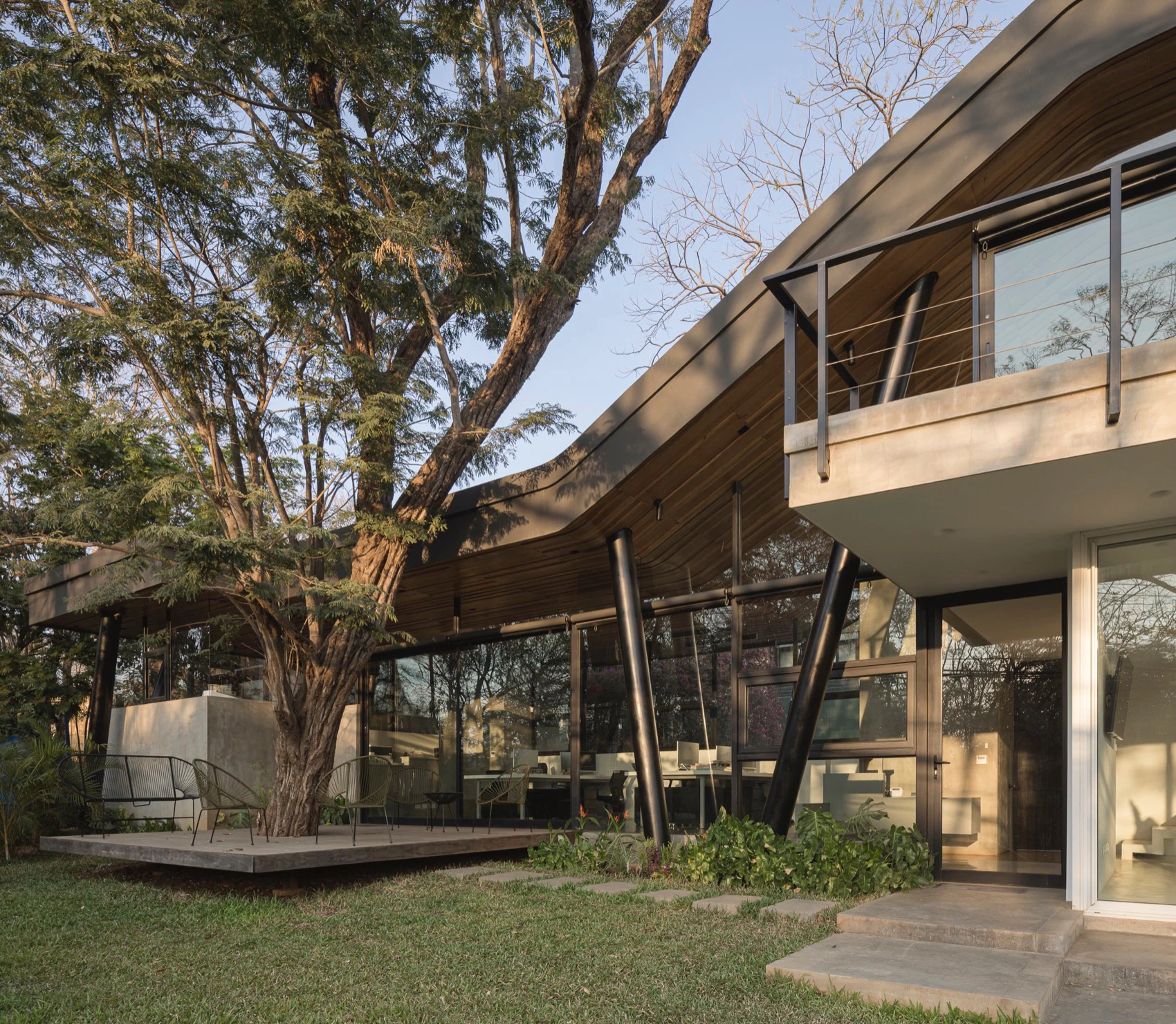 HOMESEE Costa Rica LSD Headquarters Interior Design office interior case image 04