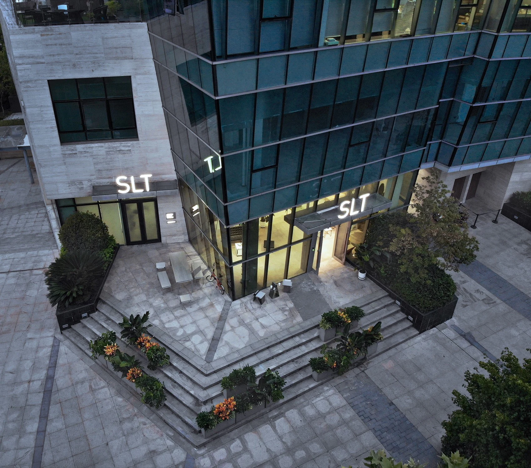 HOMESEE Shanghai SLT New Office Interior Design office interior case image 03