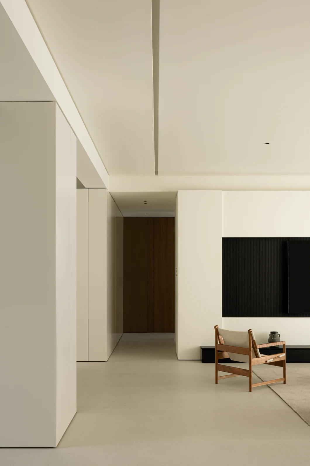 HOMESEE Taizhou Cream and Wood Large Apartment Interior Design Cream Interior Design case image 09