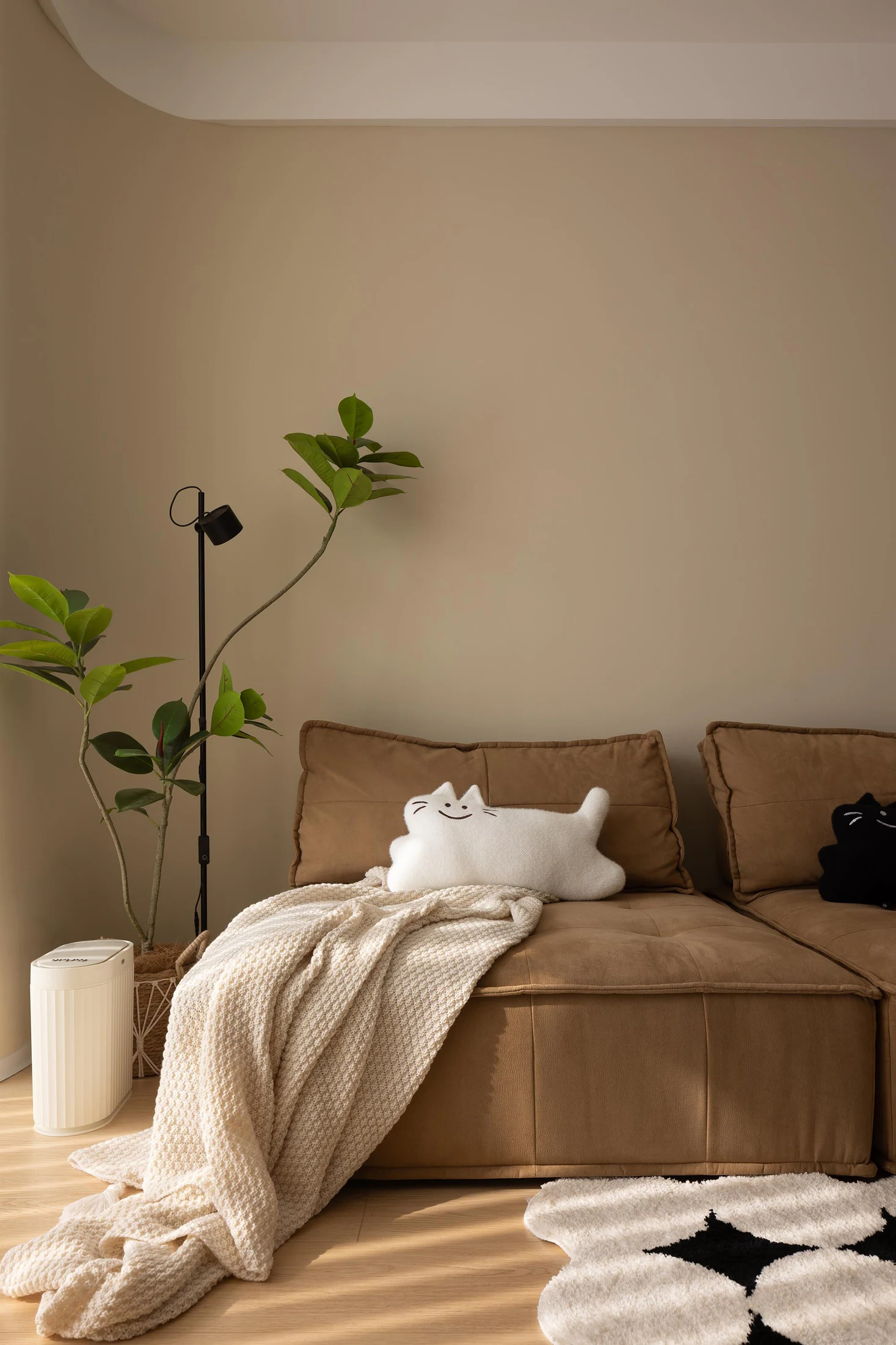 HOMESEE Sunshine City Tanyuan 80 sqm Cream Cat-Friendly Home Cream Interior Design case image 03