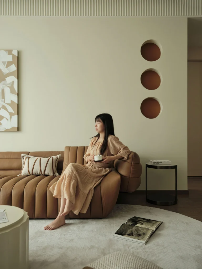 HOMESEE 400 sqm Modern Cream Duplex Villa Interior Design Cream Interior Design case image 05