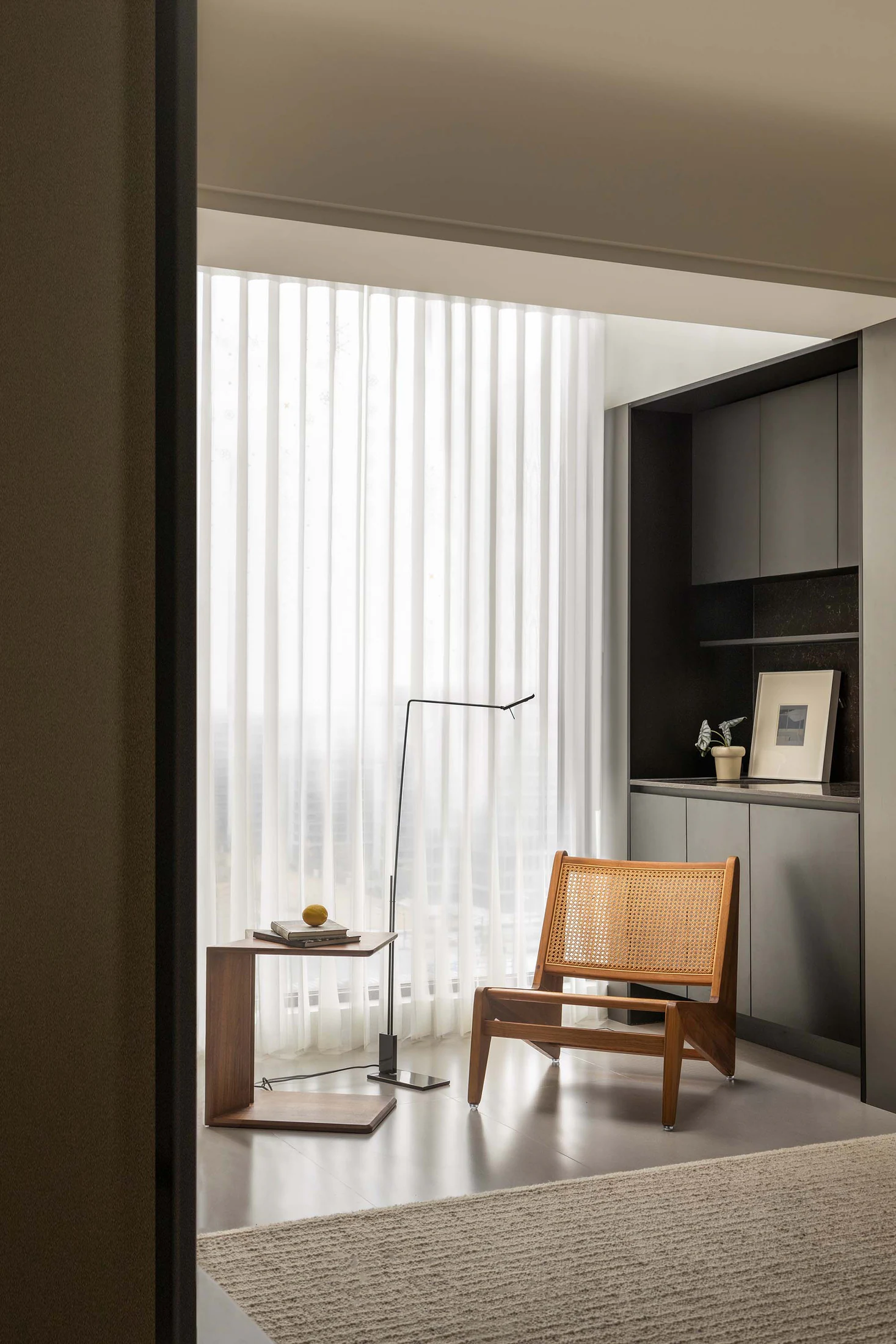 HOMESEE Warm Light Cream Residence Interior Design Cream Interior Design case image 06