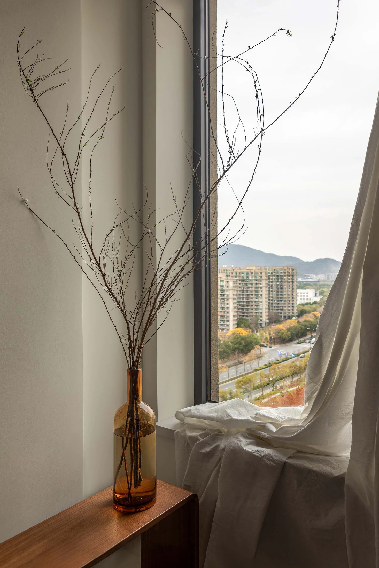 HOMESEE Warm Light Cream Residence Interior Design Cream Interior Design case image 10
