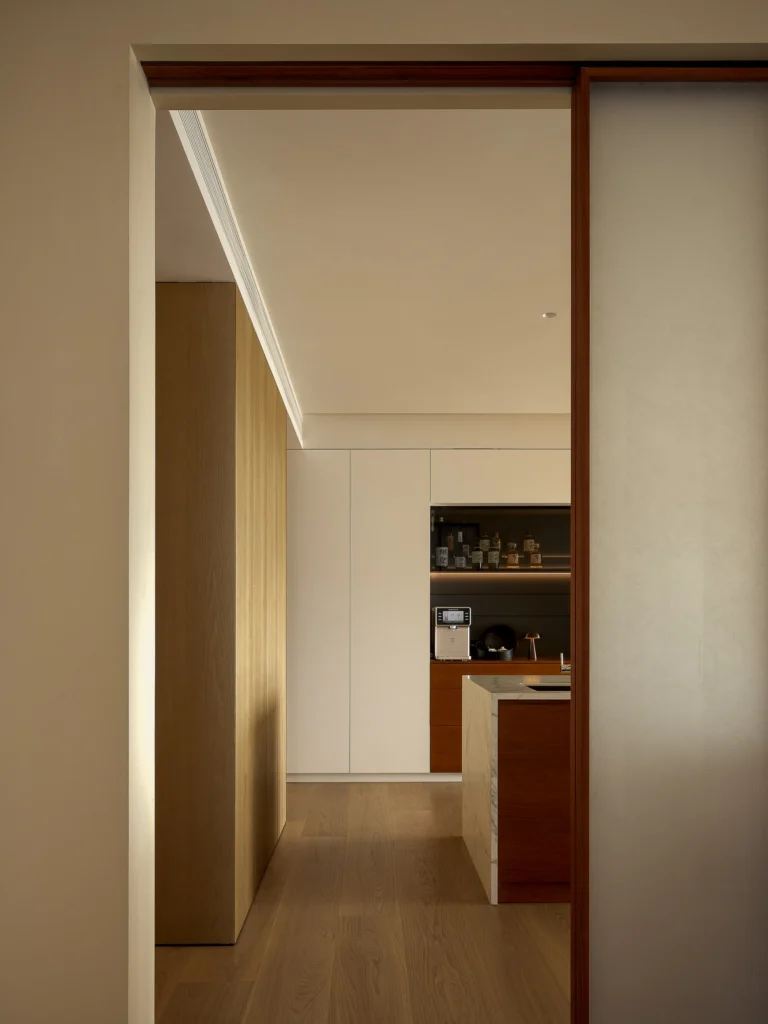 HOMESEE Sunward Natural Wood Residence Interior Design Natural Wood Interior Design case image 09