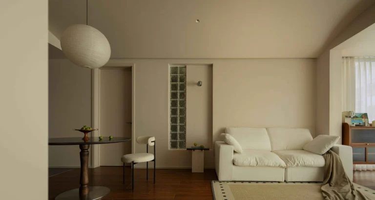 HOMESEE Urban Holiday Japanese Residence Interior Design