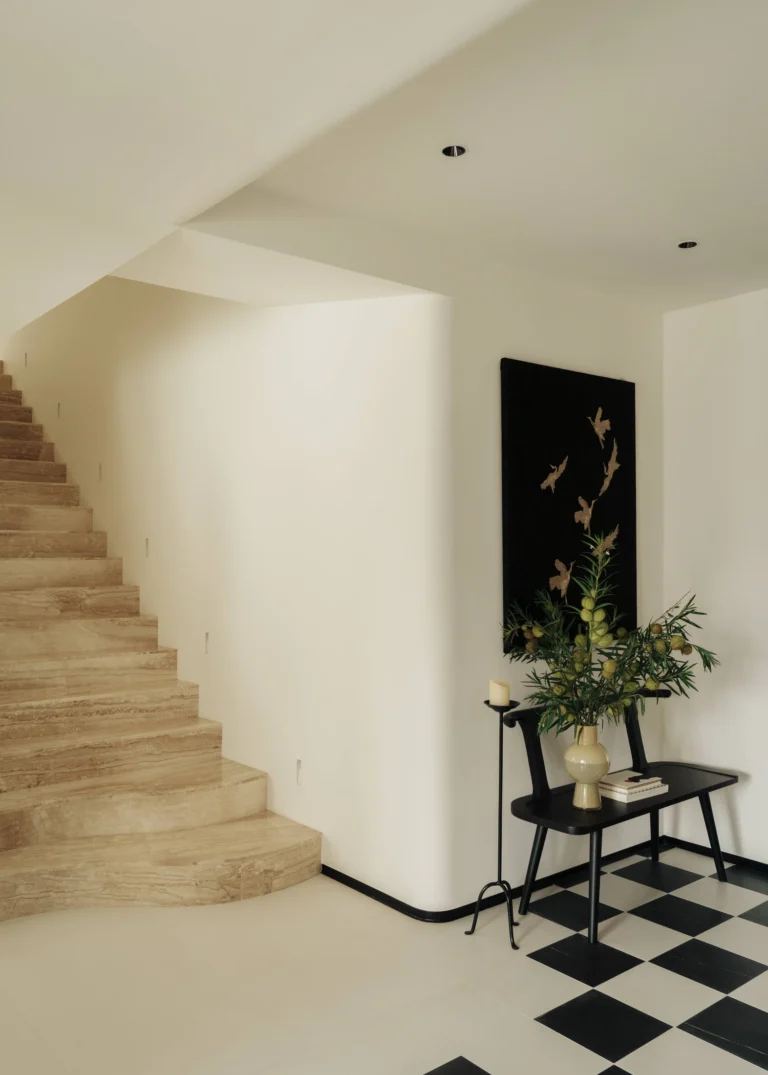 HOMESEE Baileys French Residence Interior Design