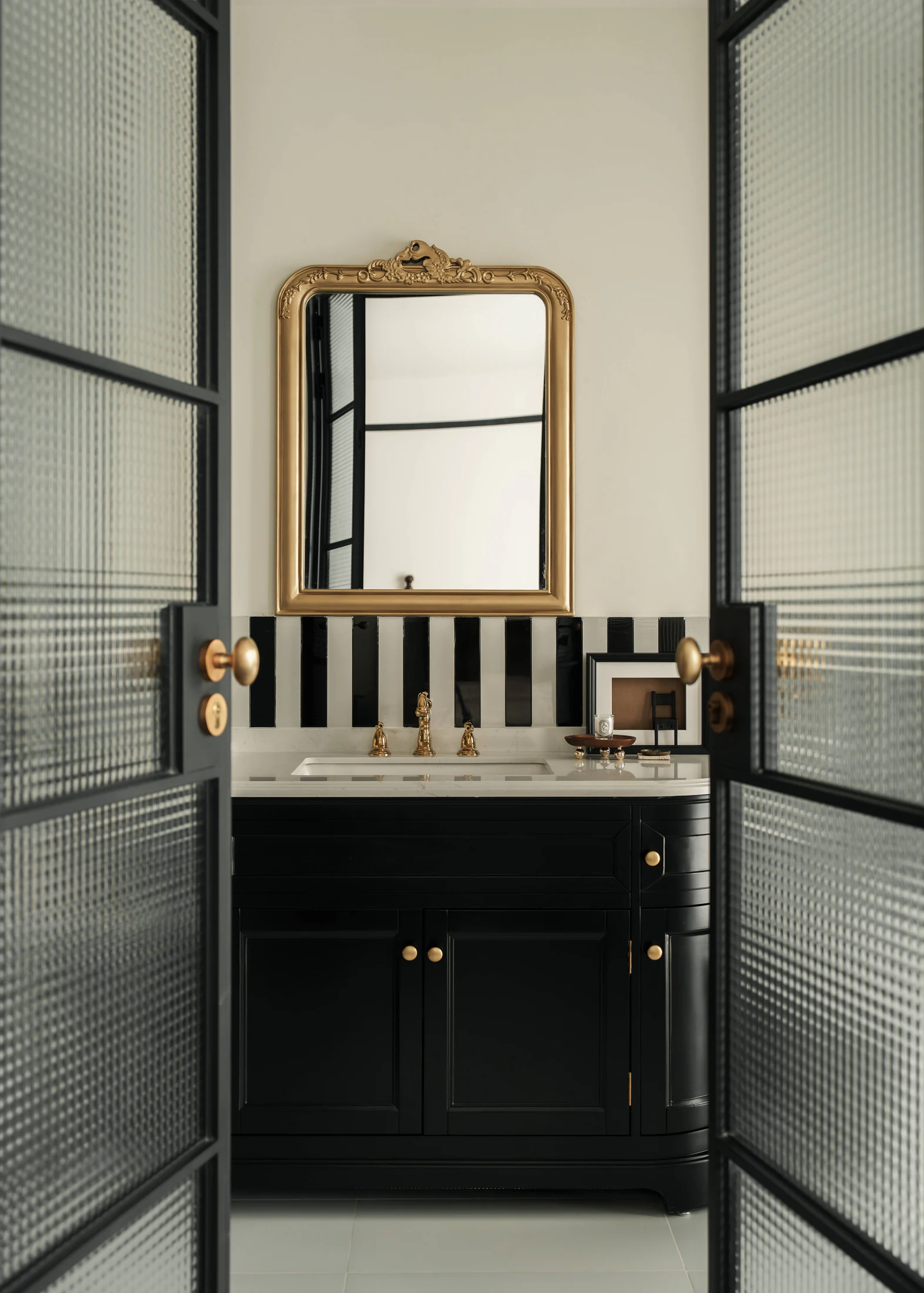 HOMESEE Baileys French Residence Interior Design French Interior Design case image 10