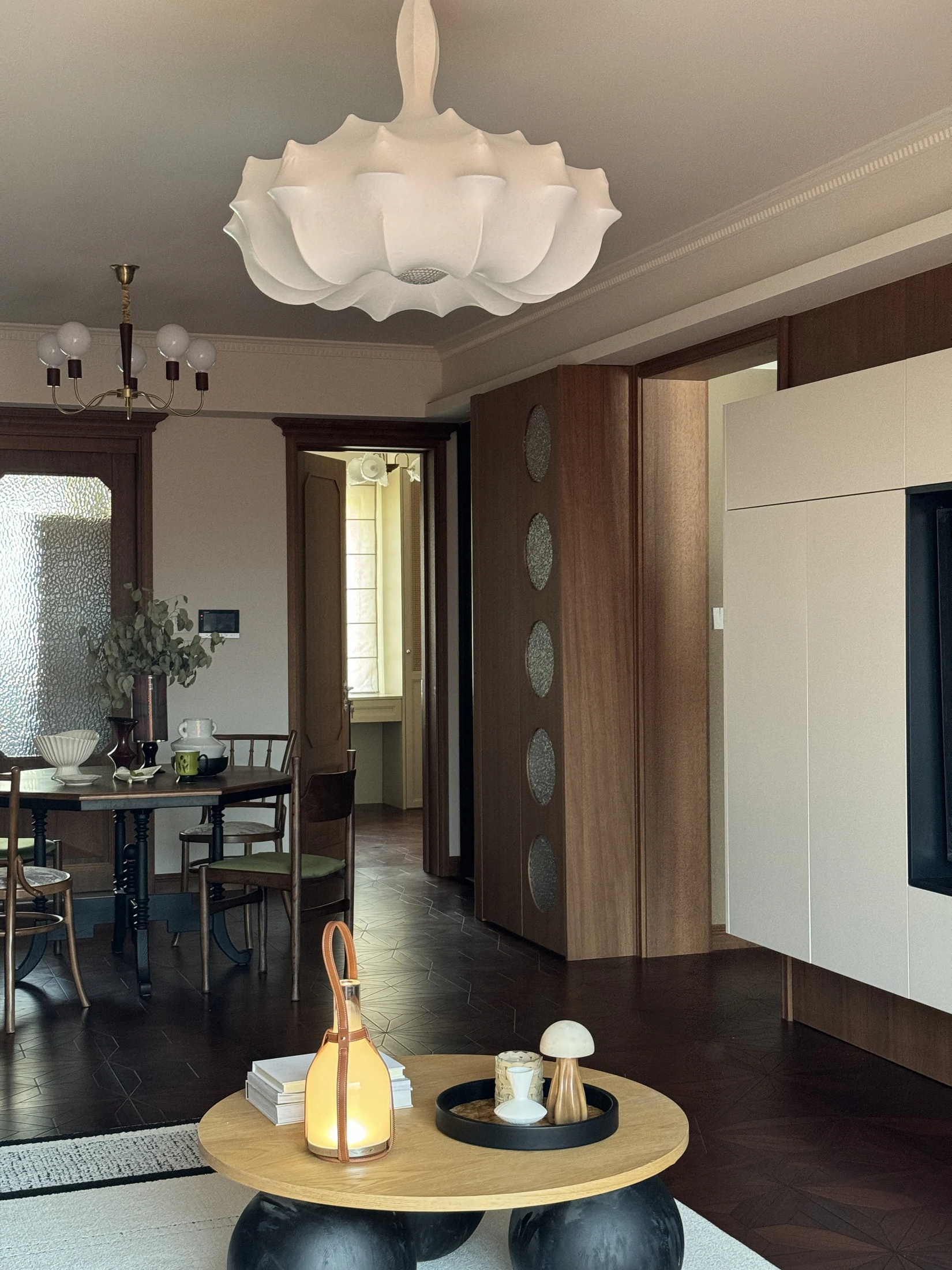 HOMESEE Senior-Friendly Mid-Century Modern Residence Interior Design Mid-Century Modern Interior Design case image 03