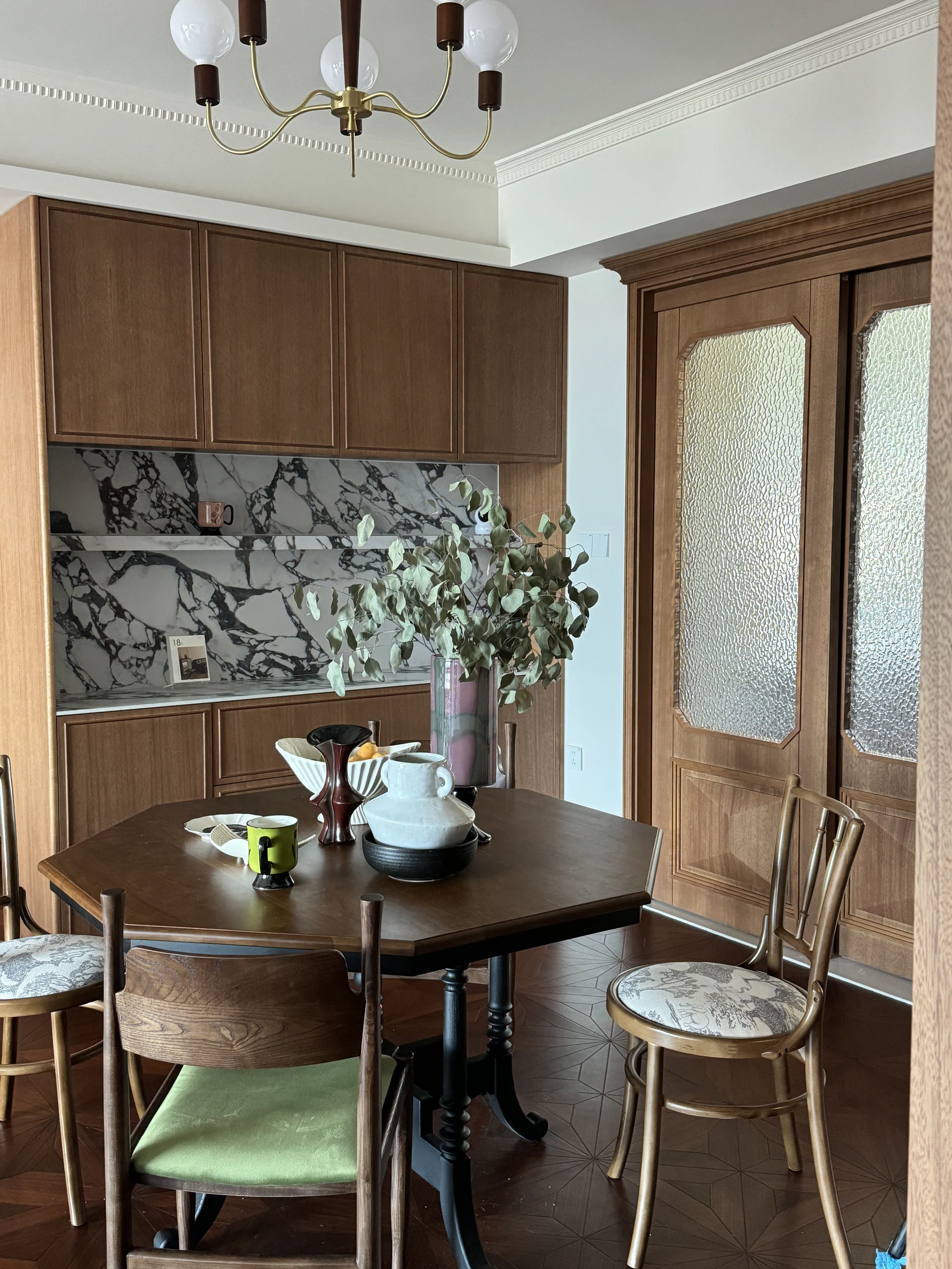 HOMESEE Senior-Friendly Mid-Century Modern Residence Interior Design Mid-Century Modern Interior Design case image 06