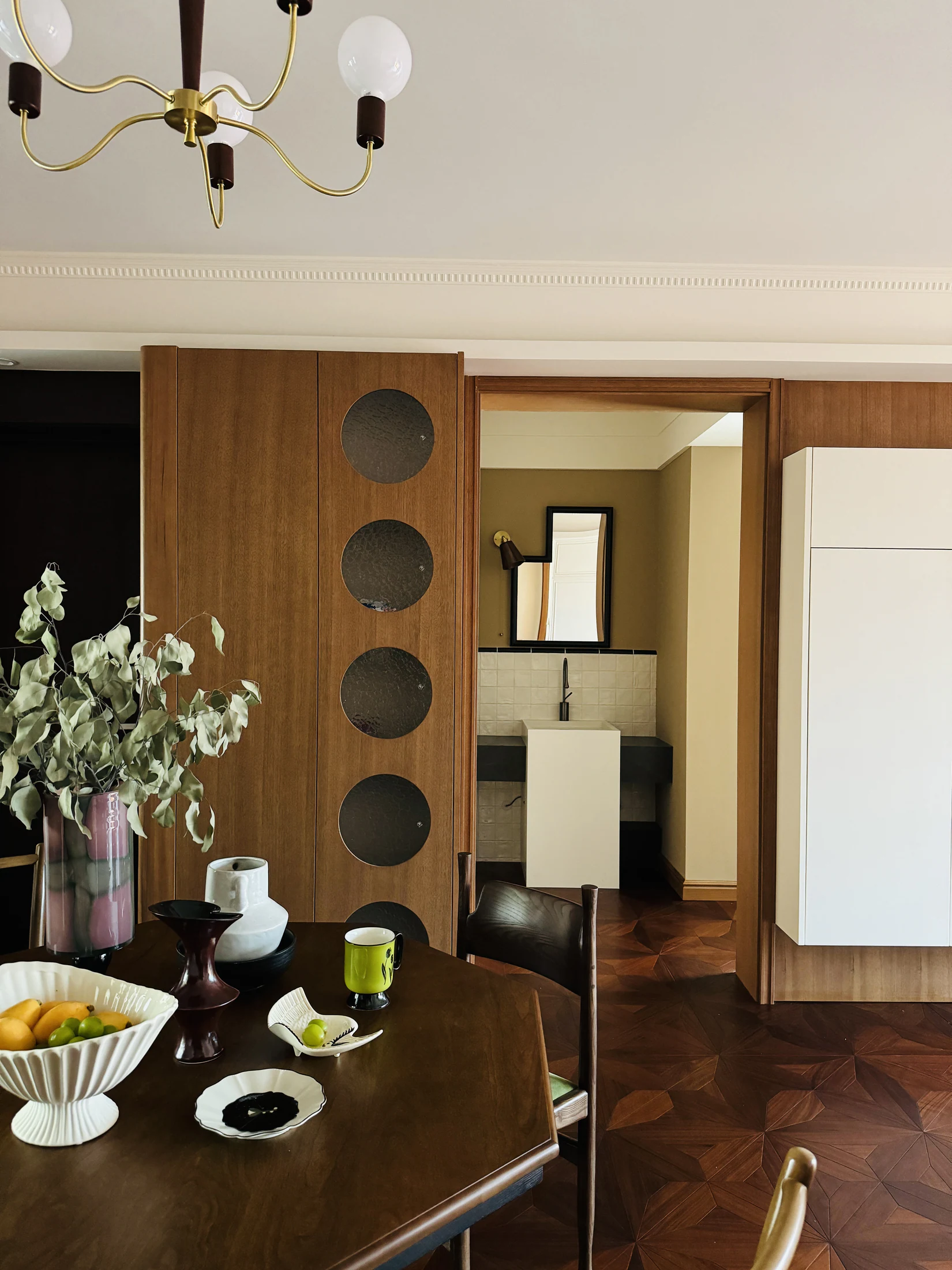 HOMESEE Senior-Friendly Mid-Century Modern Residence Interior Design Mid-Century Modern Interior Design case image 08