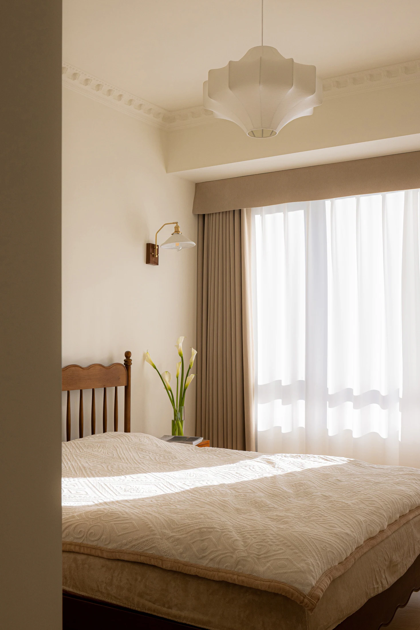 HOMESEE Slow Living Mid-Century Modern Residence Interior Design Mid-Century Modern Interior Design case image 02