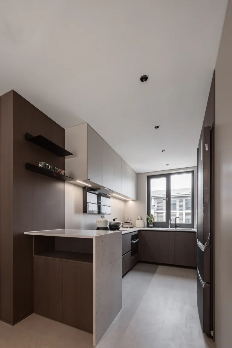 HOMESEE Yichang Yuejiangshan 145 sqm Duplex Residence