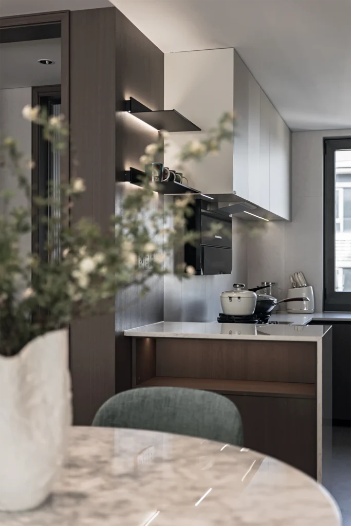 HOMESEE Yichang Yuejiangshan 145 sqm Duplex Residence Duplex Interior Design case image 02