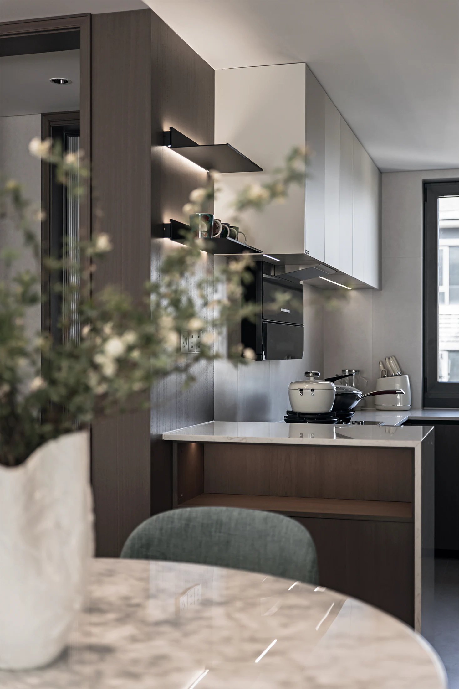 HOMESEE Yichang Yuejiangshan 145 sqm Duplex Residence Duplex Interior Design case image 02