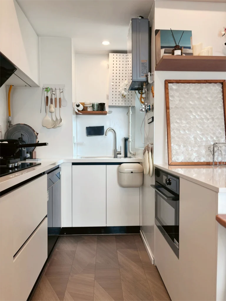 HOMESEE Healing Small Apartment for Two and a Cat Small Apartment Interior Design case image 02