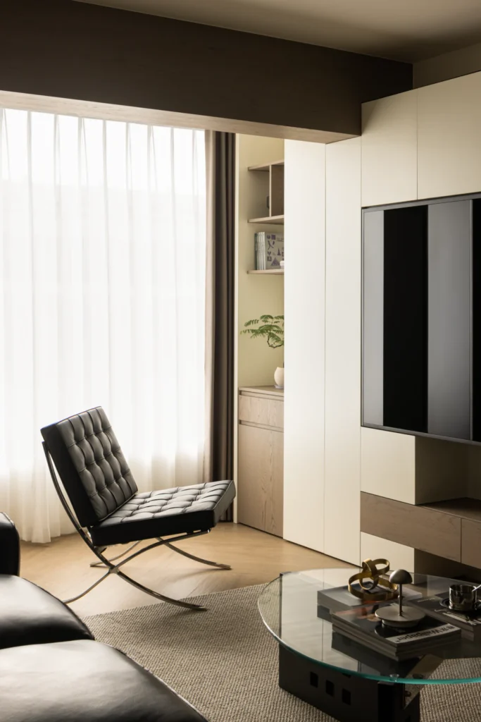 HOMESEE Taizhou 95 sqm Black and White Small Apartment Interior Design