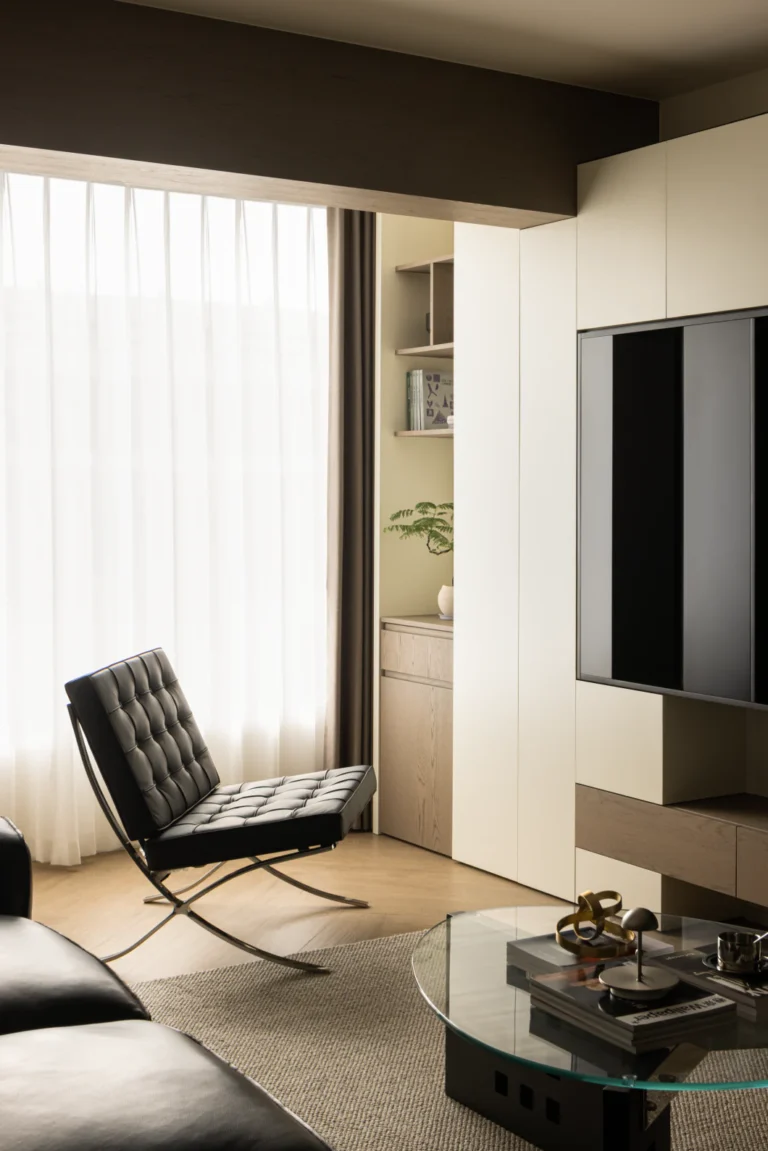 HOMESEE Taizhou 95 sqm Black and White Small Apartment Interior Design