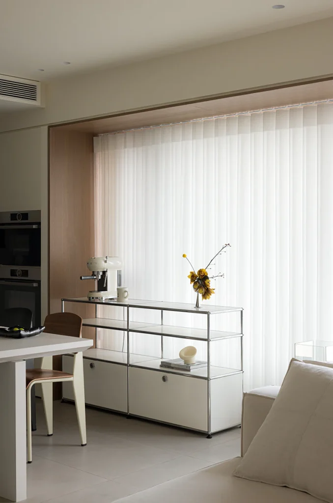 HOMESEE River View Wood Small Apartment Interior Design Small Apartment Interior Design case image 06