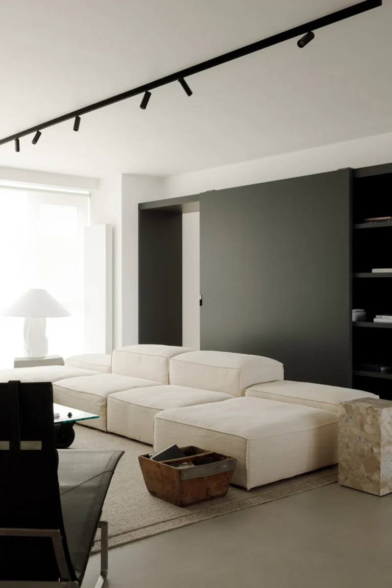 HOMESEE Beijing 270 sqm Minimalist Flat Apartment