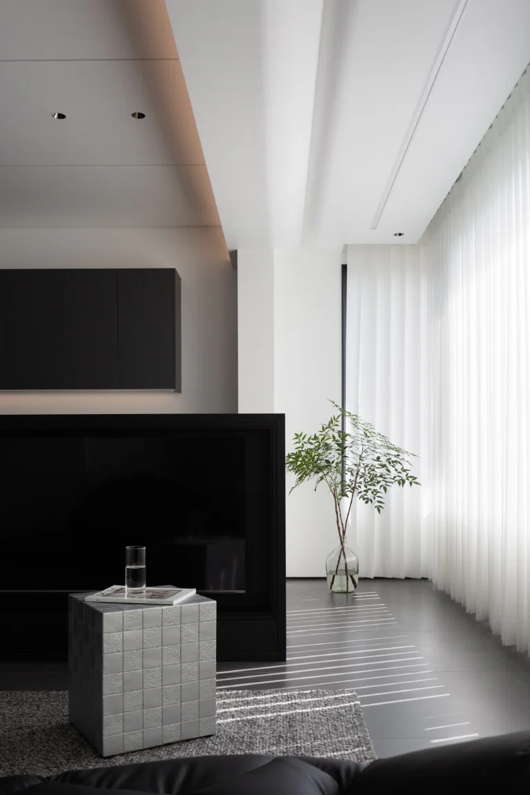 HOMESEE Park Residence Modern Minimalist Home
