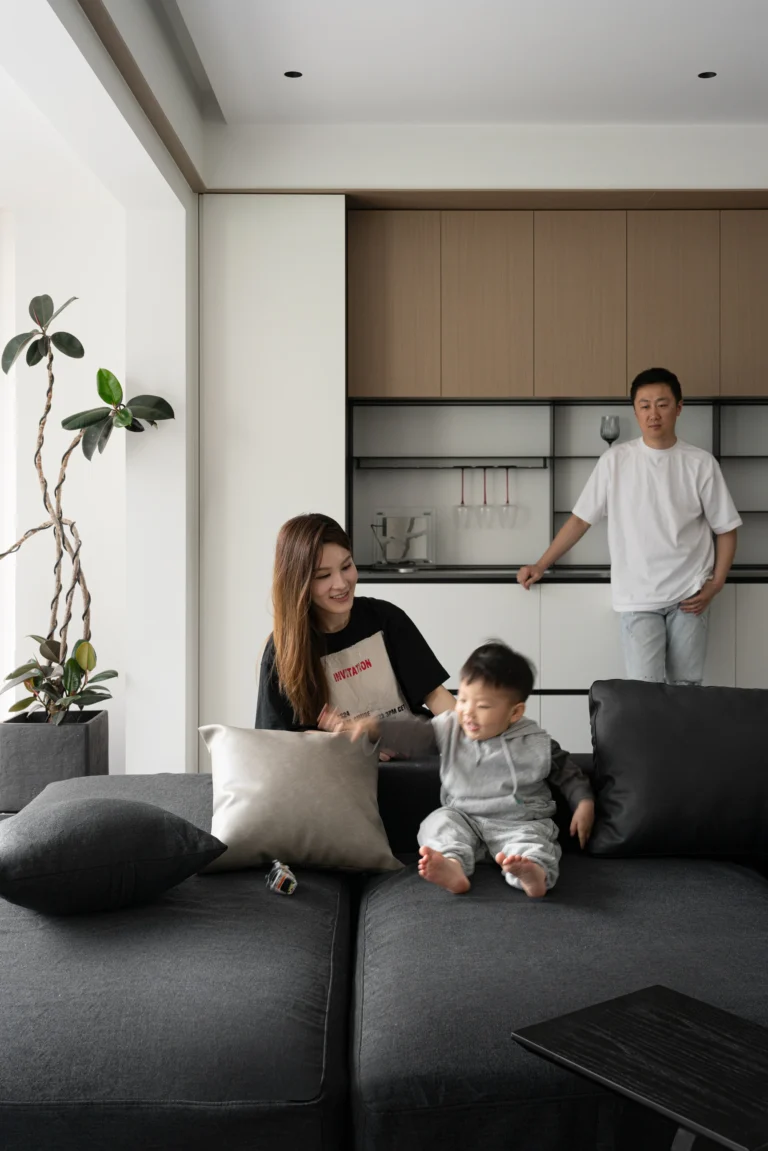 HOMESEE Qieyou Modern Minimalist Residence