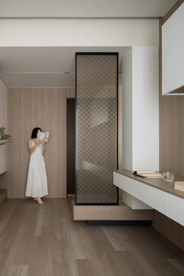 HOMESEE Wushan Modern Minimalist Residence