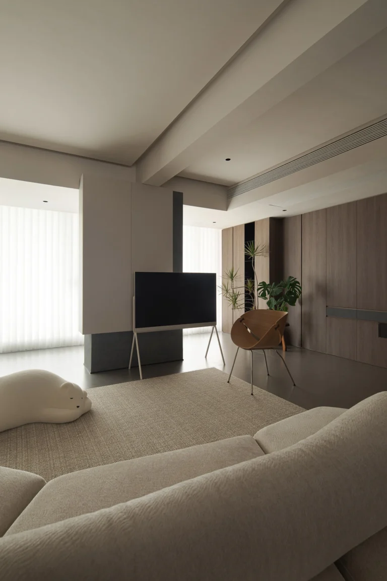 HOMESEE Soft Minimalism Residence