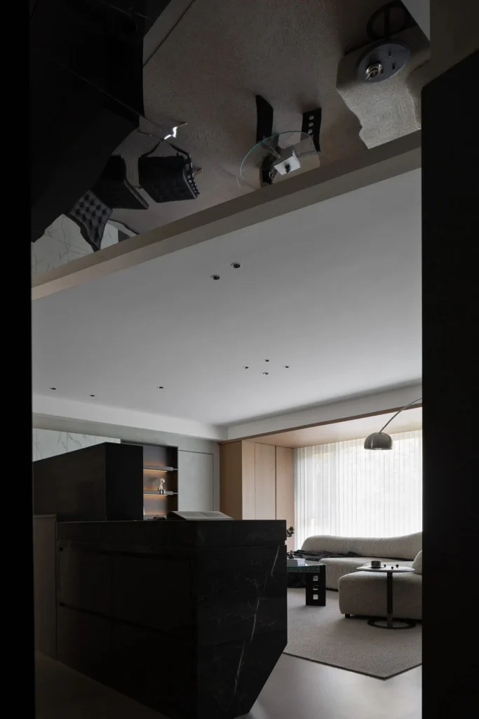 HOMESEE Black and White Modern Simple Residence interior design case image 04