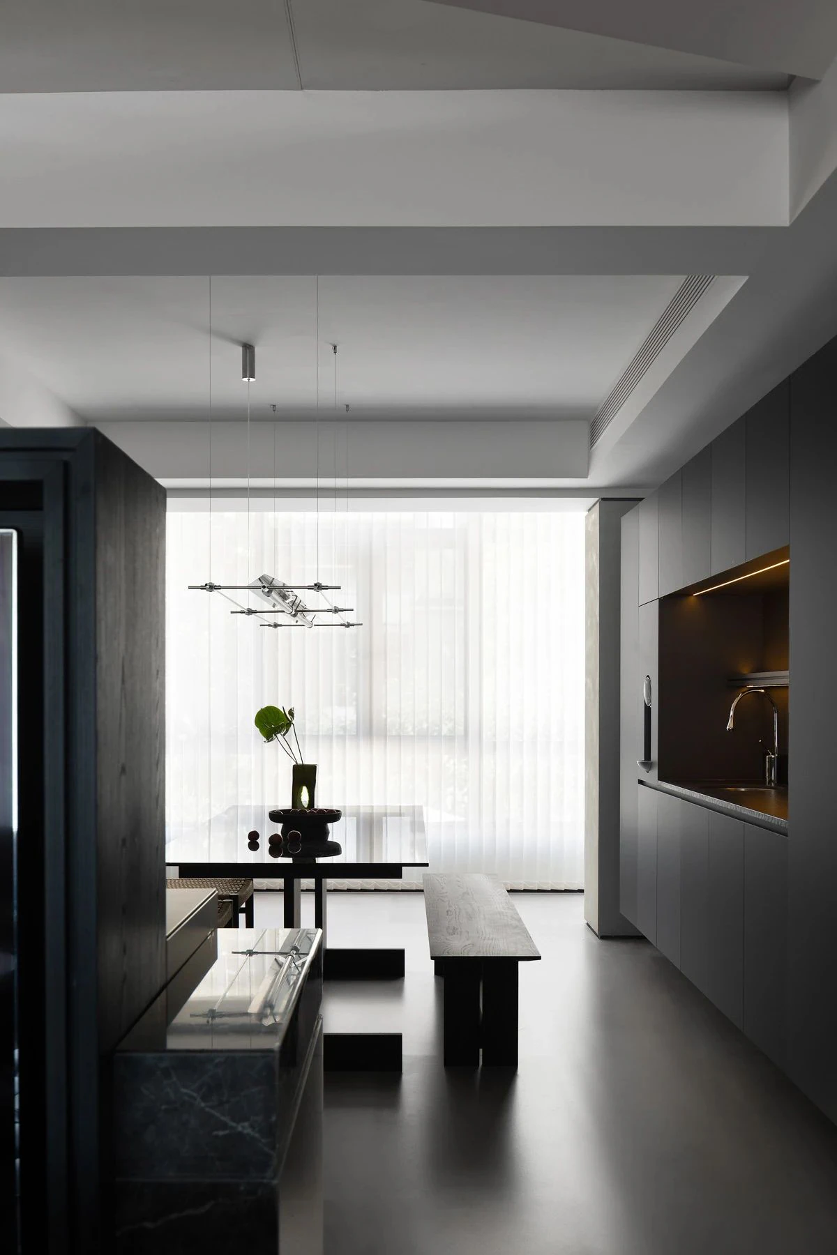 HOMESEE Black and White Modern Simple Residence interior design case image 08