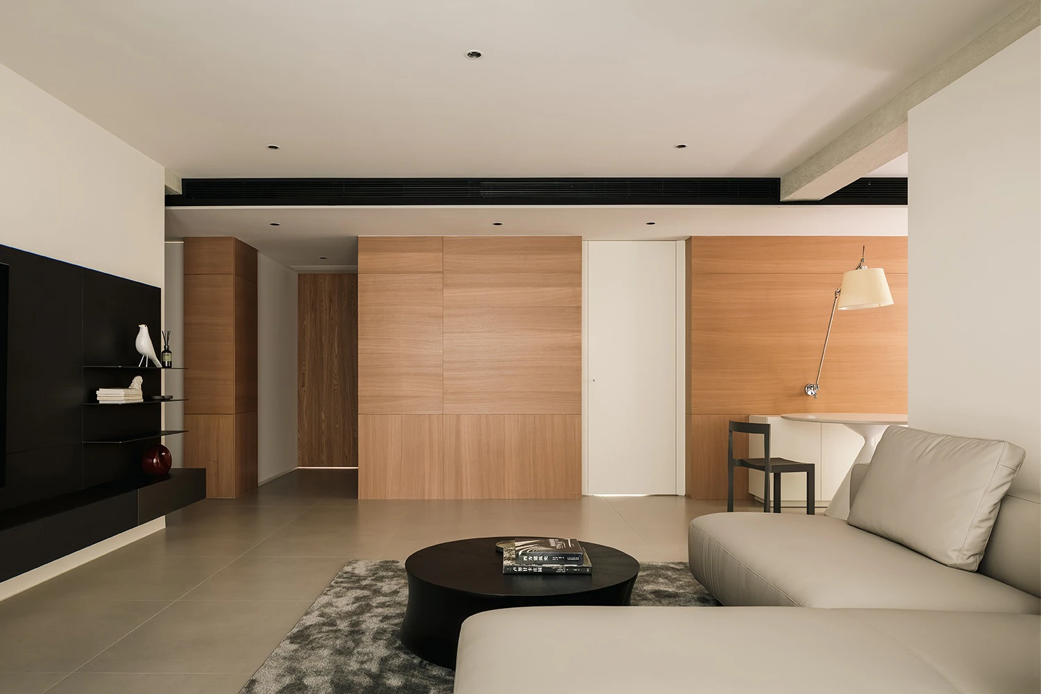 HOMESEE Urban Retreat Modern Simple Residence interior design case image 04