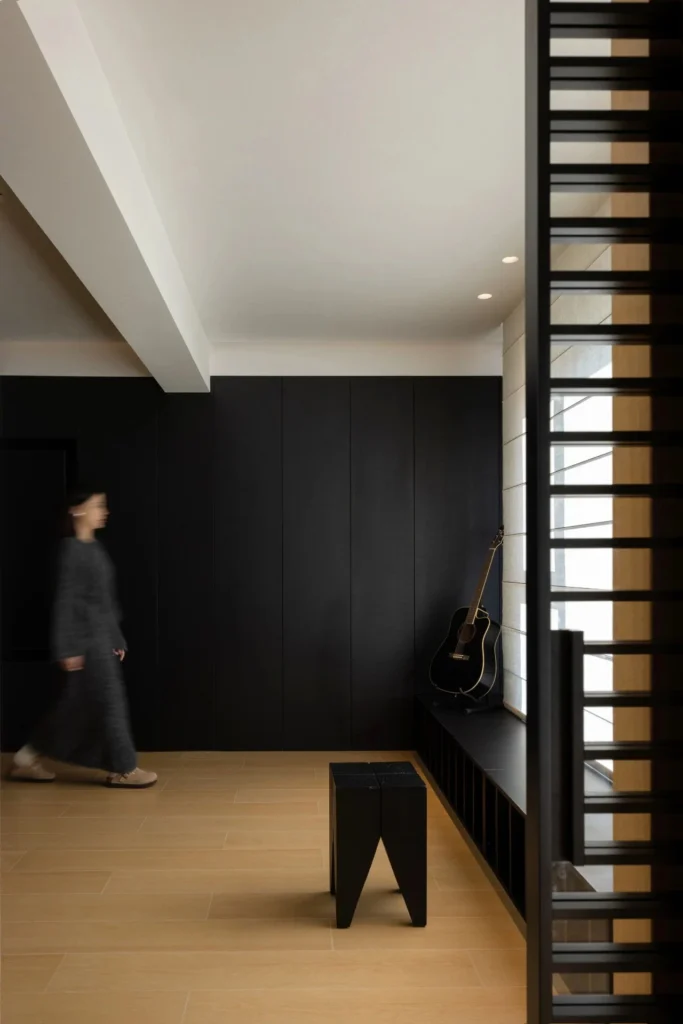 HOMESEE Light and Free Modern Simple Residence
