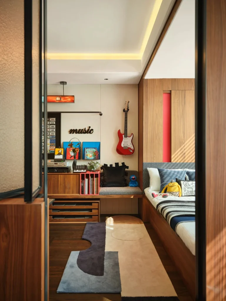 HOMESEE Playful Bauhaus Modern Residence interior design case image 09