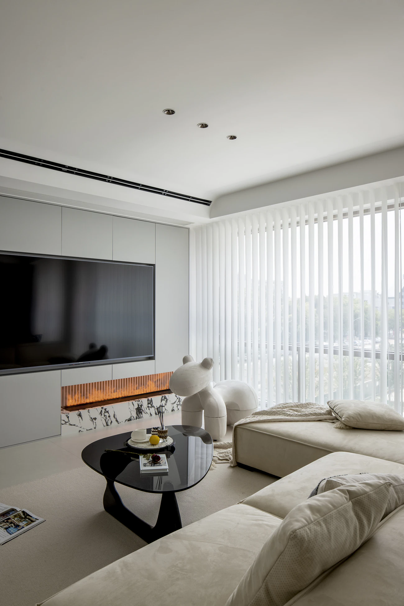 HOMESEE Yiwu Yuefu 140 sqm Modern Simple Residence interior design case image 04