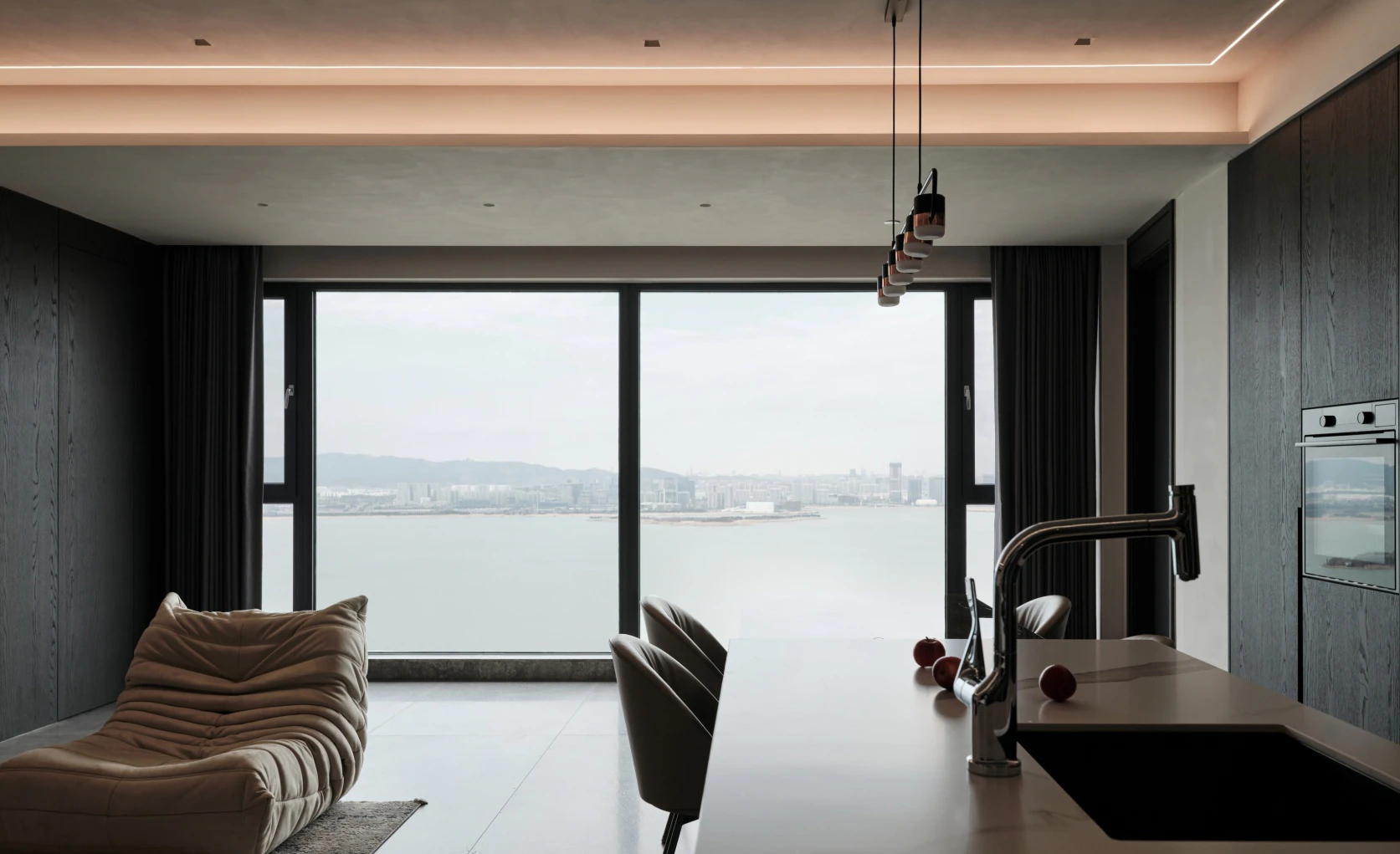 HOMESEE Premium Gray Lake View Modern Simple Residence interior design case image 03